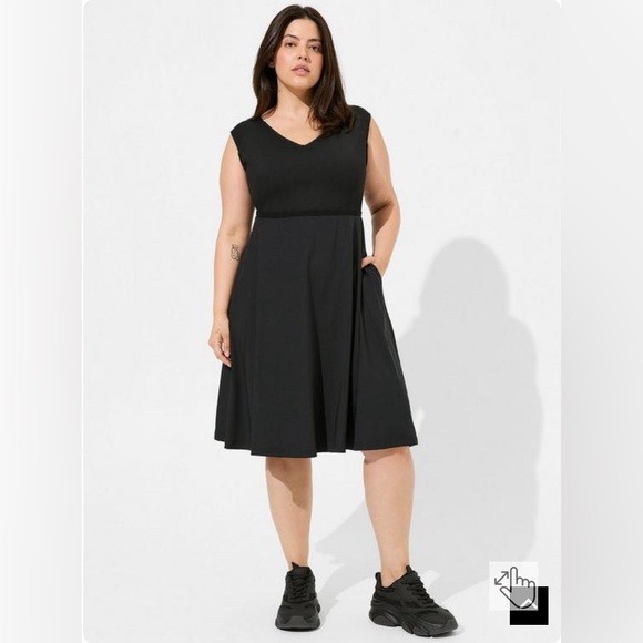 torrid Dresses & Skirts - Plus Size Torrid Midi Active Dress With Bike Short And Pockets Size 3X